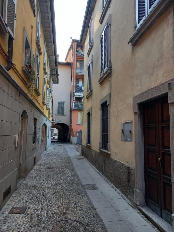 Suite Apartment San Lazzaro Bergamo Exterior foto